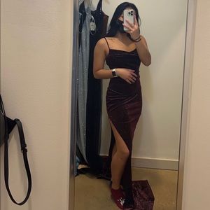 Maroon Windsor Prom Dress Size Small